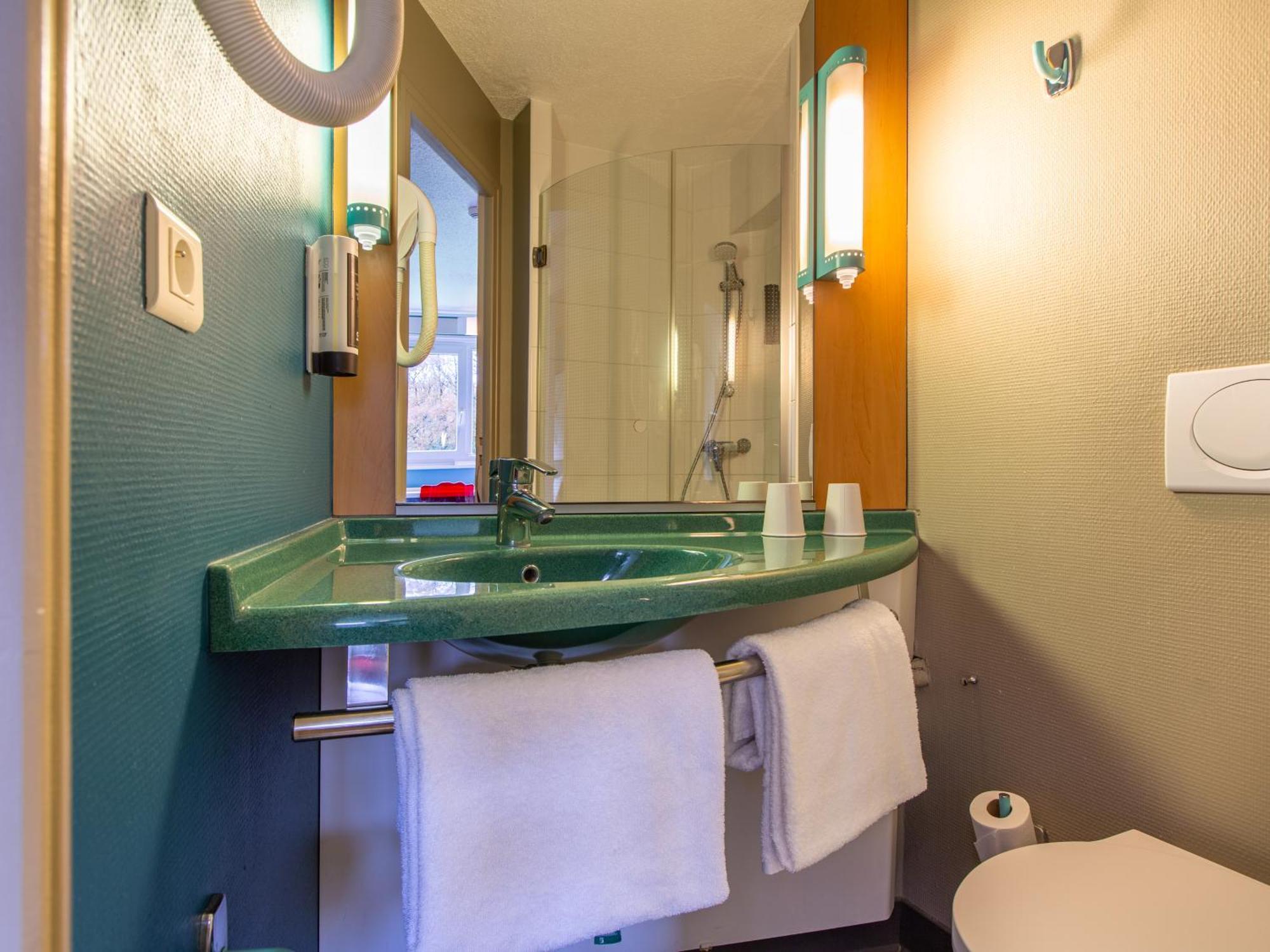 B&B Hotel Orleans Nord Saran Eksteriør bilde