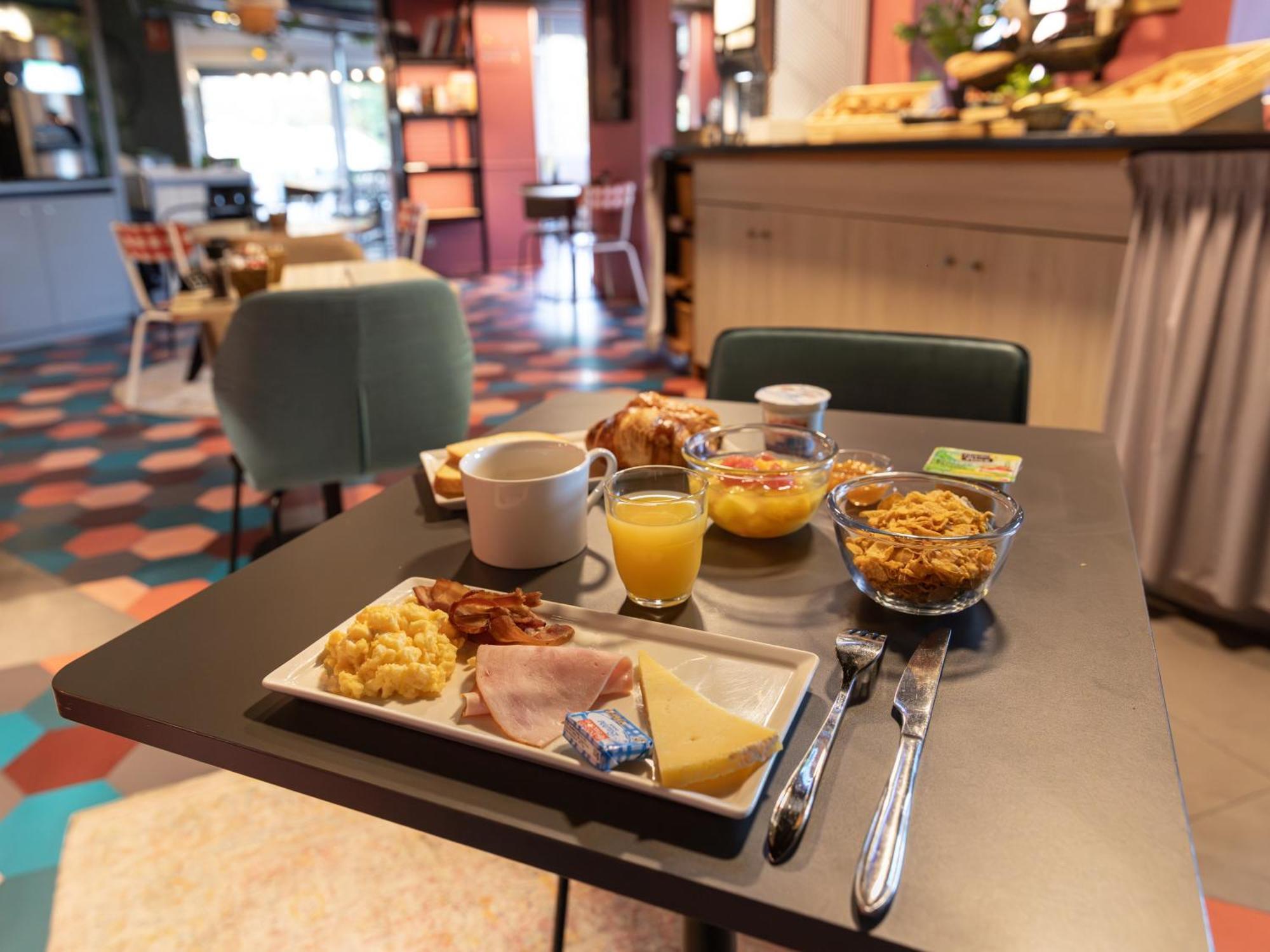 B&B Hotel Orleans Nord Saran Eksteriør bilde