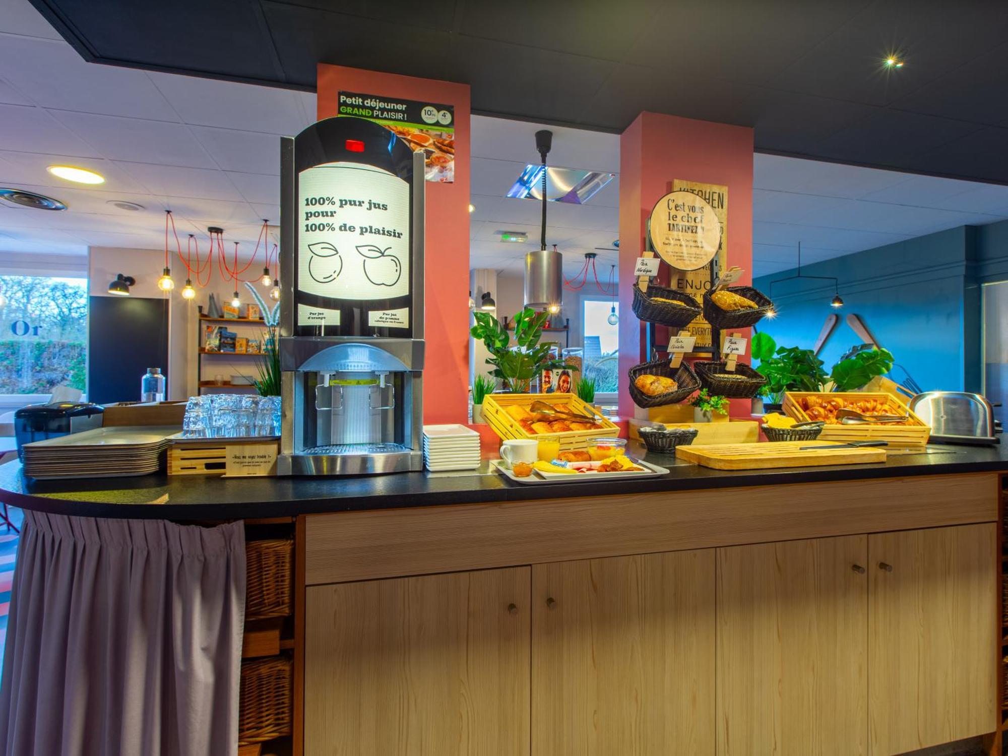 B&B Hotel Orleans Nord Saran Eksteriør bilde